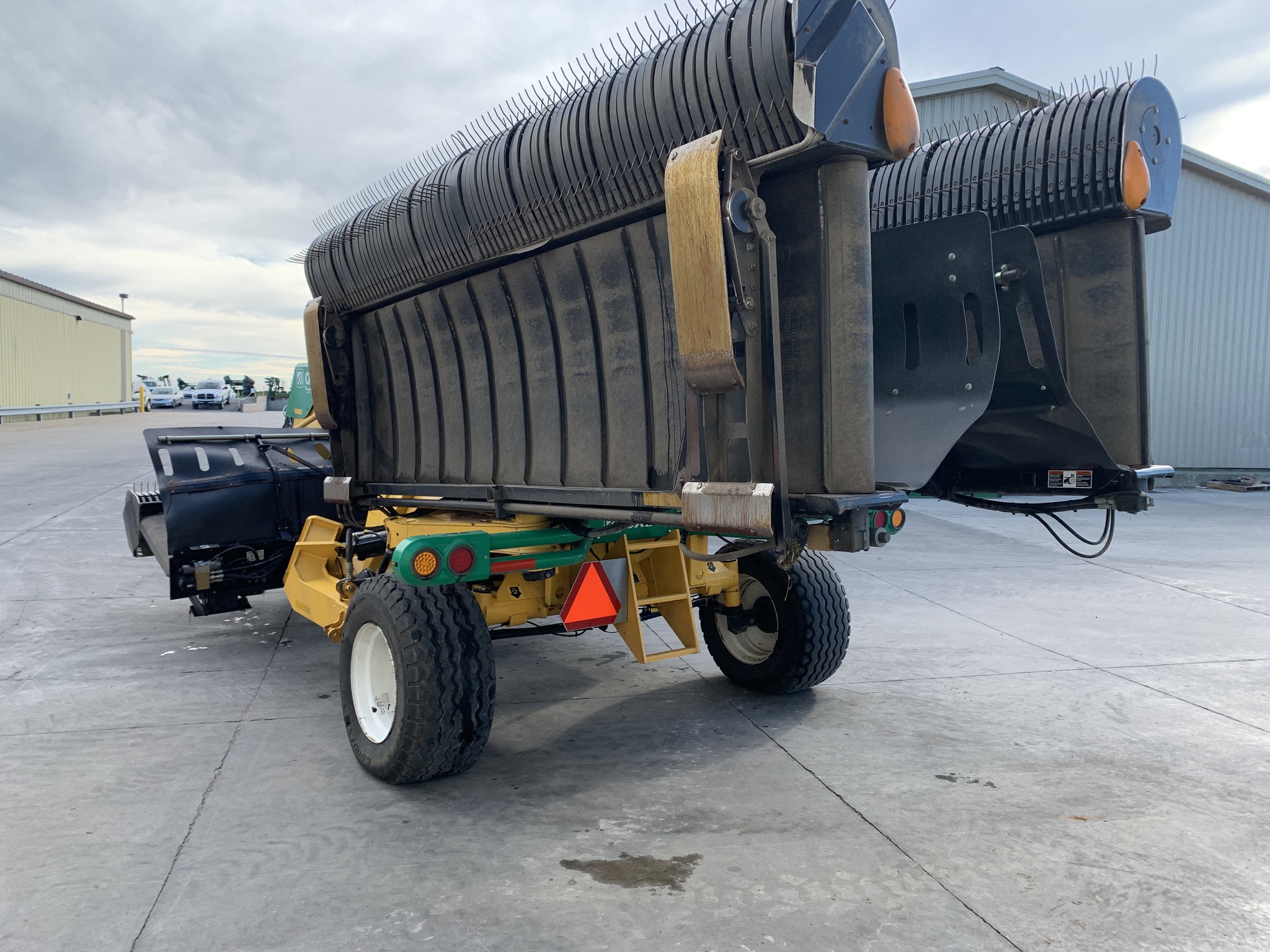 2021 Oxbo 2340 Image 5