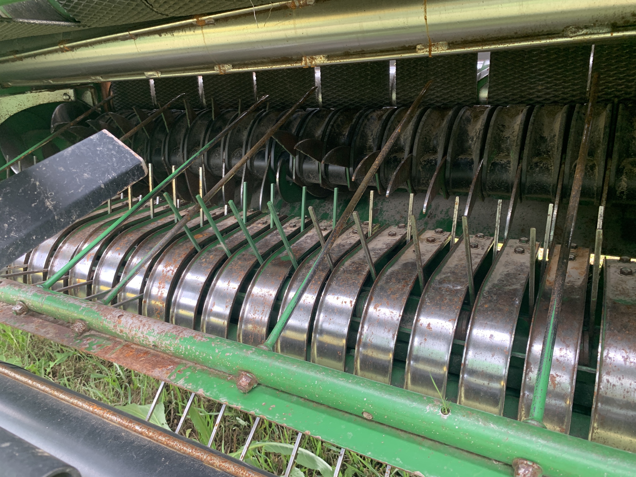 2022 John Deere 560M Image 5