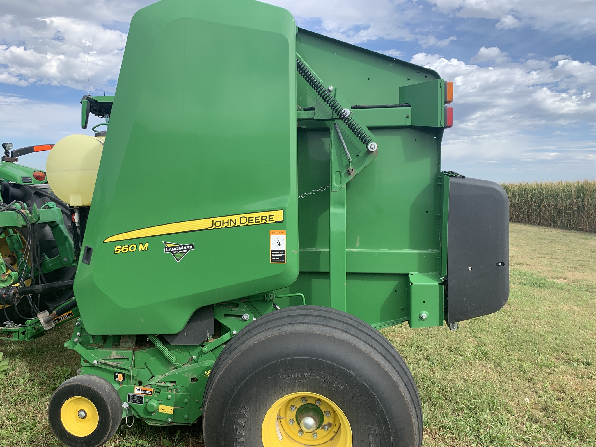 2022 John Deere 560M Image 2