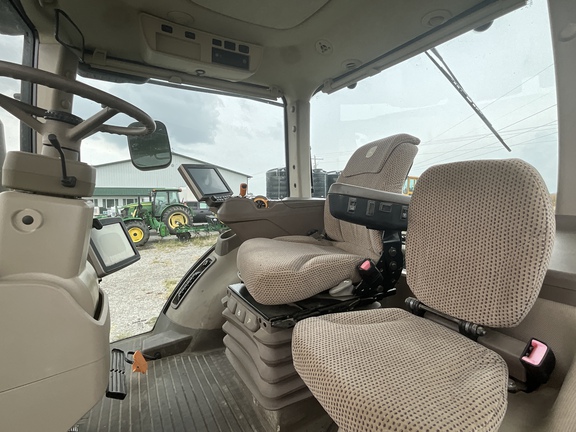 Photo of 2014 John Deere 7250R