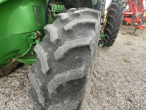 Photo of 2014 John Deere 7250R