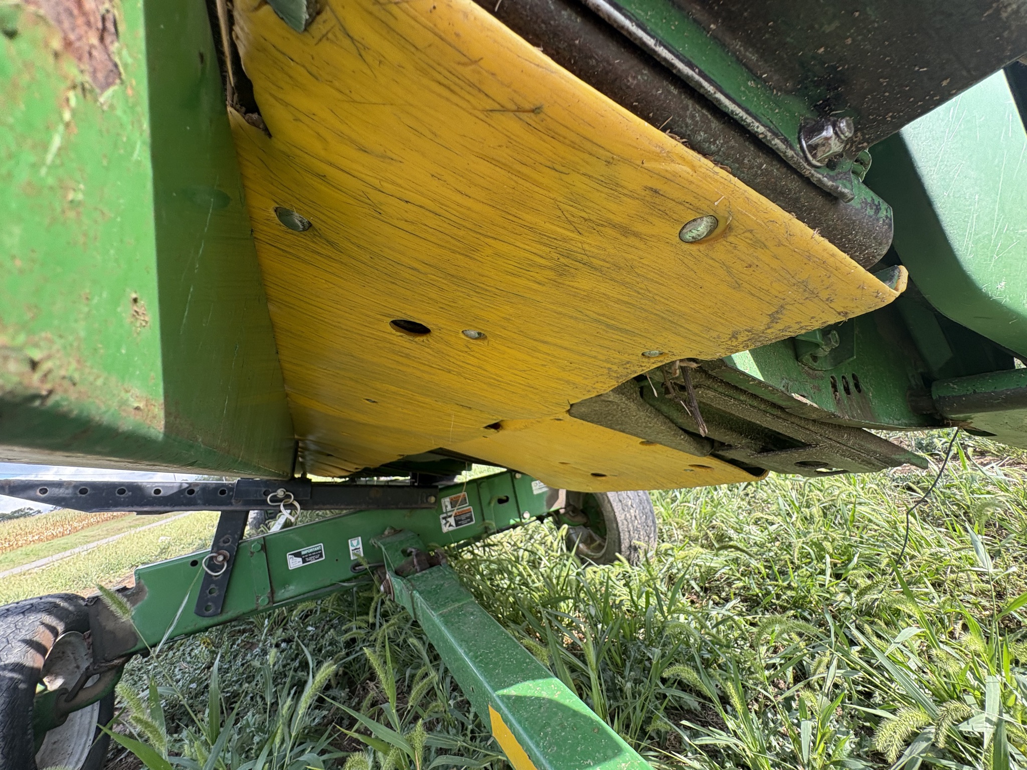 2000 John Deere 930F Image 12