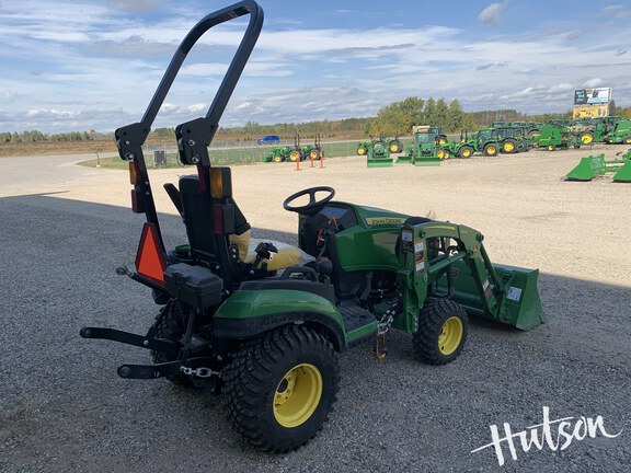 Photo of 2022 John Deere 1025R