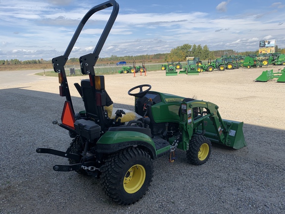 Photo of 2022 John Deere 1025R