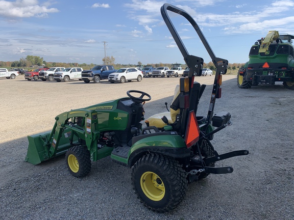 Photo of 2022 John Deere 1025R
