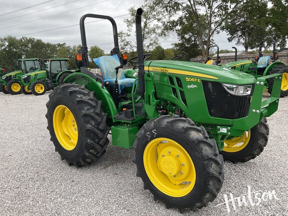 Photo of 2024 John Deere 5067E