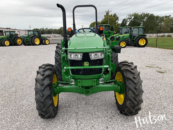 Photo of 2024 John Deere 5067E