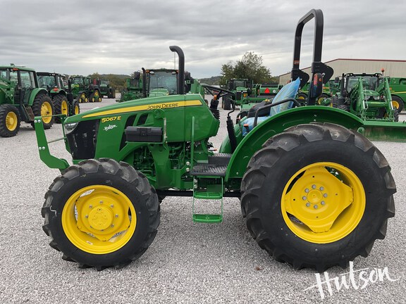 Photo of 2024 John Deere 5067E