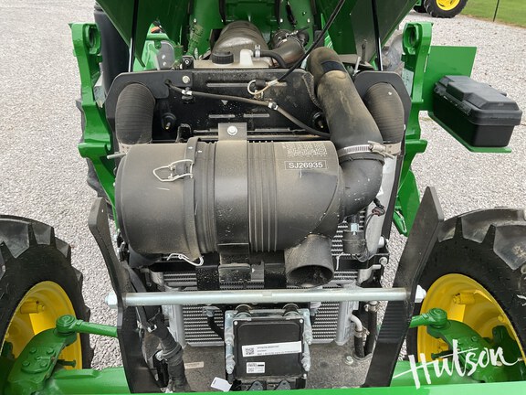 Photo of 2024 John Deere 5067E
