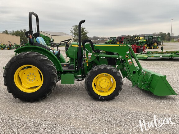 Photo of 2024 John Deere 5067E