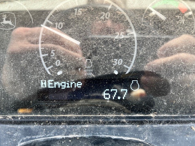 2022 John Deere 3038E Image 9