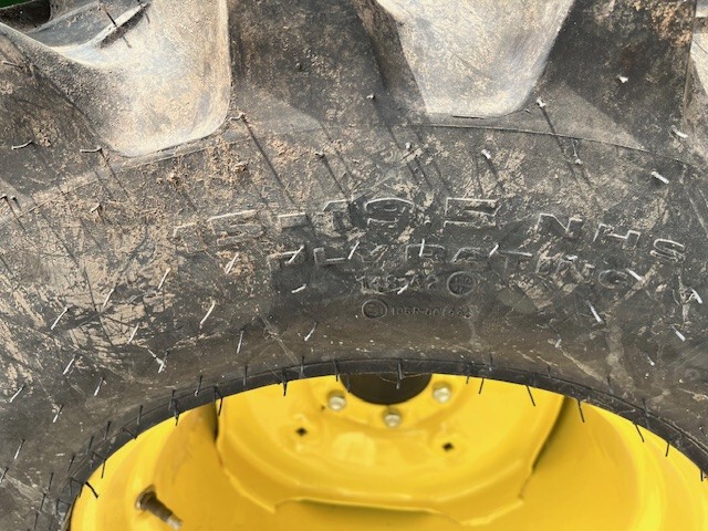 2022 John Deere 3038E Image 5