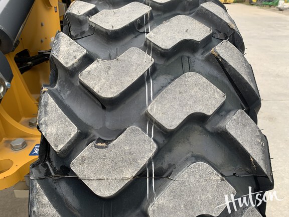 Photo of John Deere 344 P