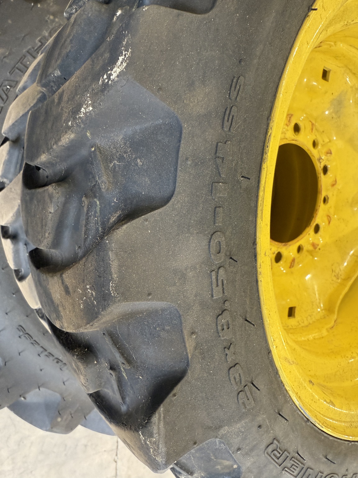 John Deere 14-17.5 NHS BLV10599 Image 3