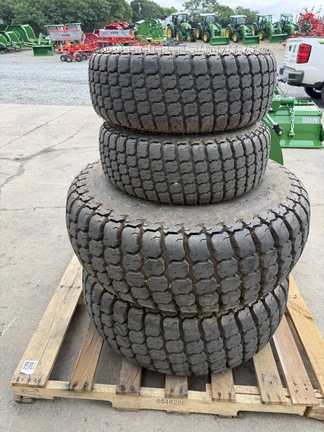  John Deere 14-17.5 NHS 2032R/38R