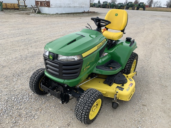 Photo of 2022 John Deere X739