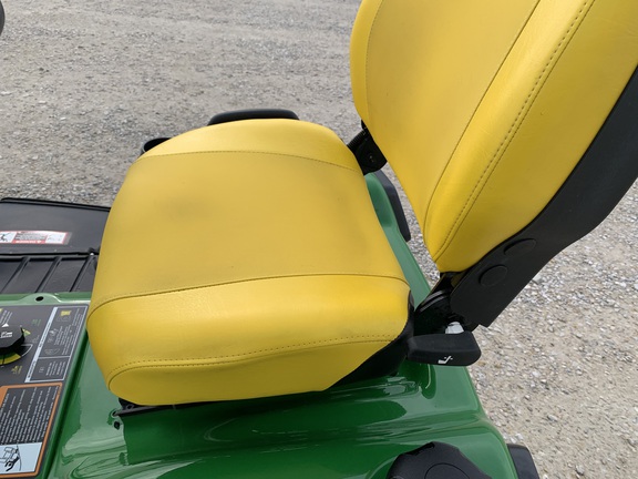 Photo of 2022 John Deere X739