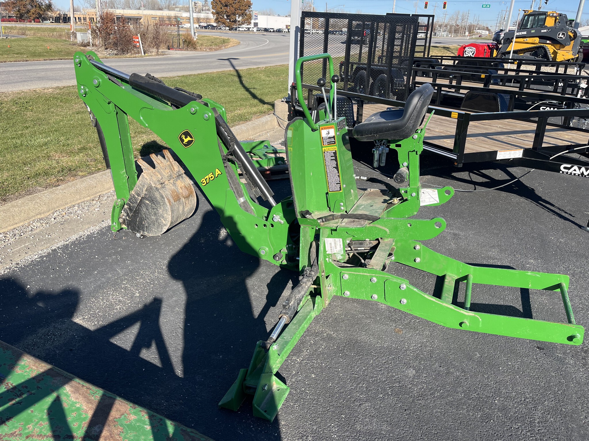 2022 John Deere 375A Backhoe (3R) Image 1
