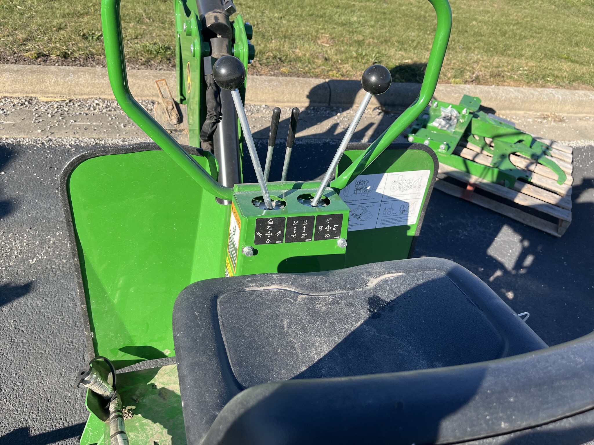 2022 John Deere 375A Backhoe (3R) Image 5