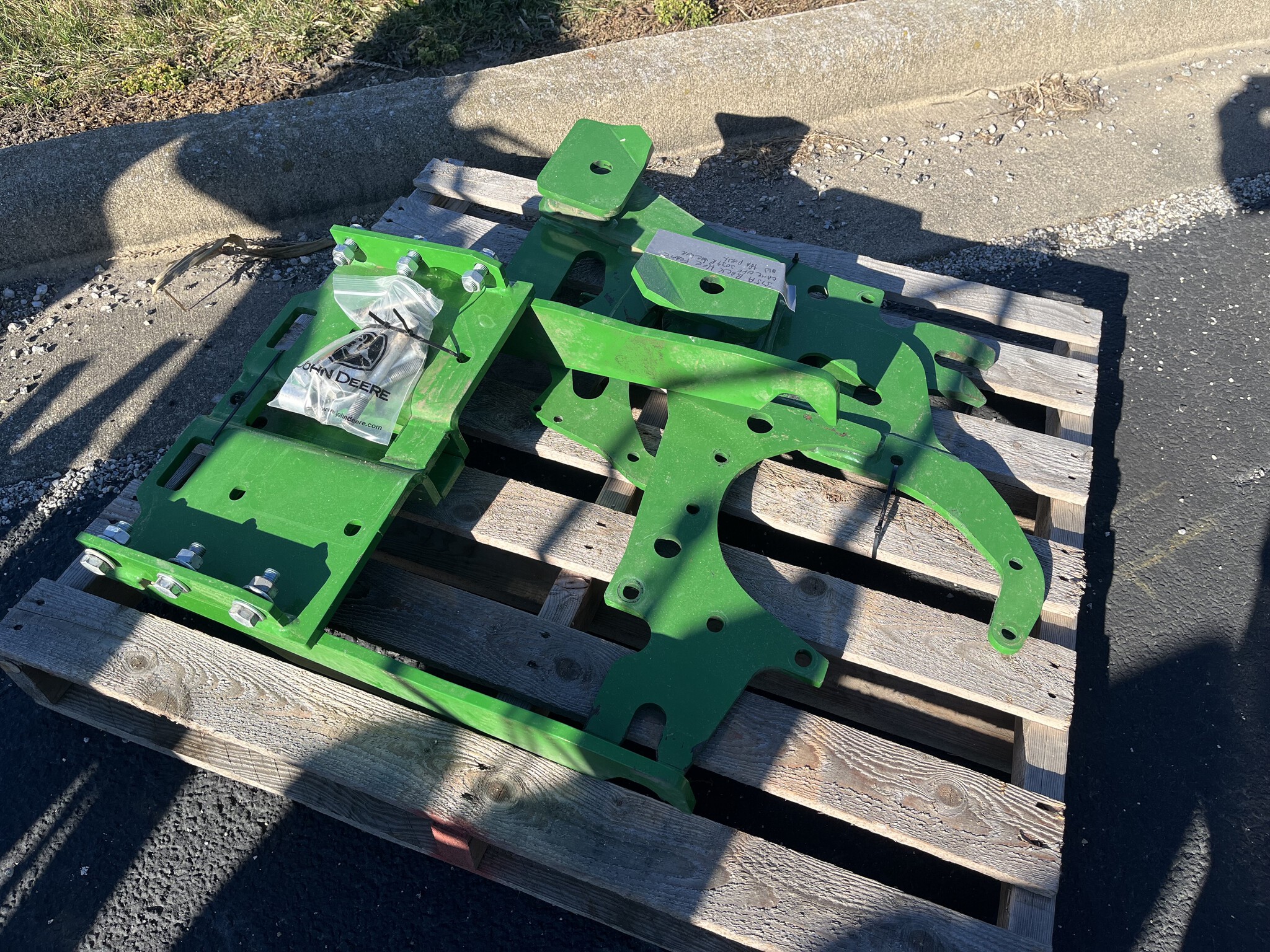 2022 John Deere 375A Backhoe (3R) Image 9