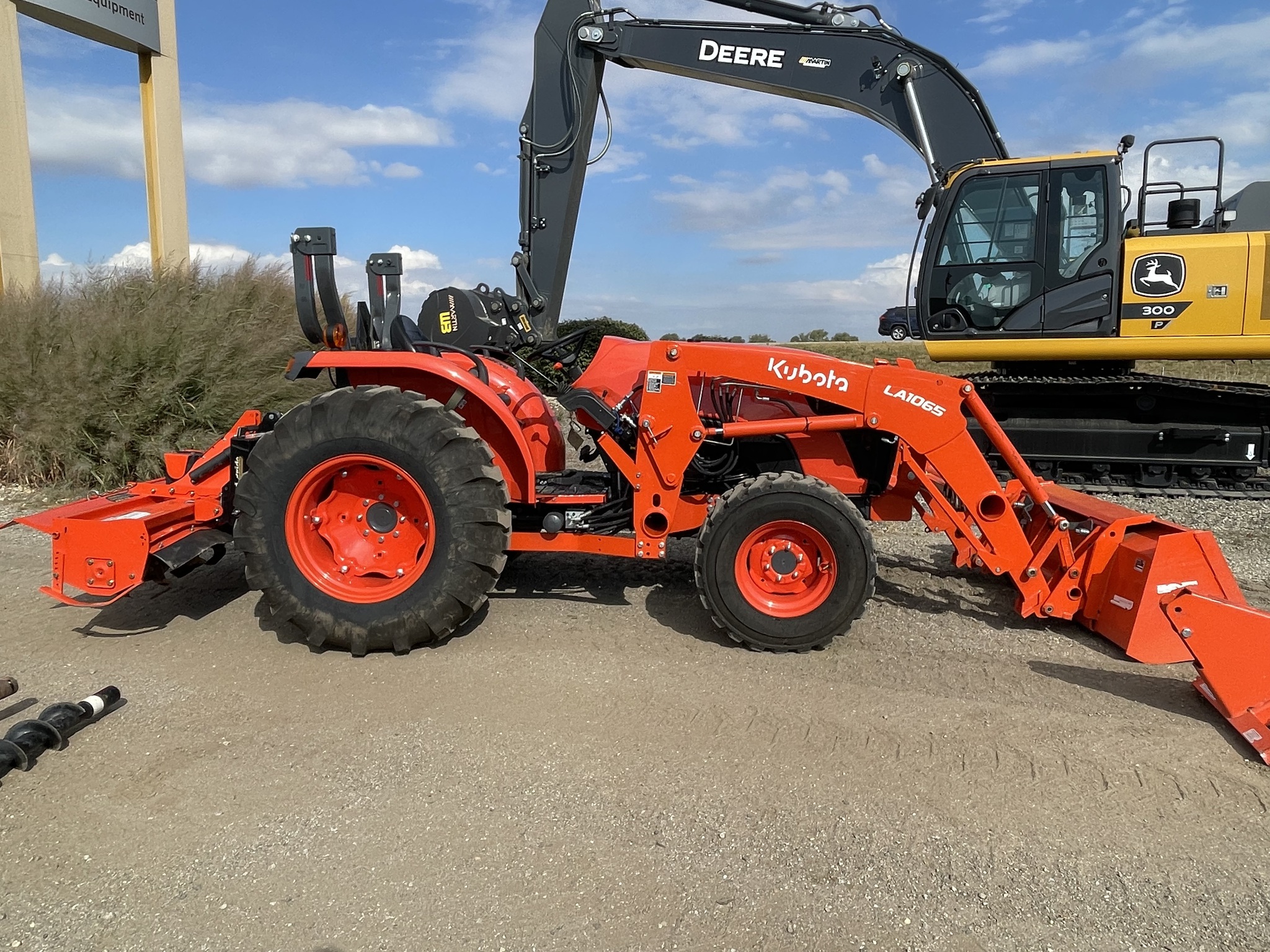 2023 Kubota MX5400 Image 1