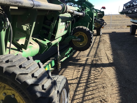 Used 2023 John Deere HD45R Combine Platforms at Horizon Ag & Turf in Lloydminster, AB - Photo4