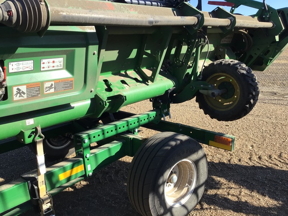 Used 2023 John Deere HD45R Combine Platforms at Horizon Ag & Turf in Lloydminster, AB - Photo6
