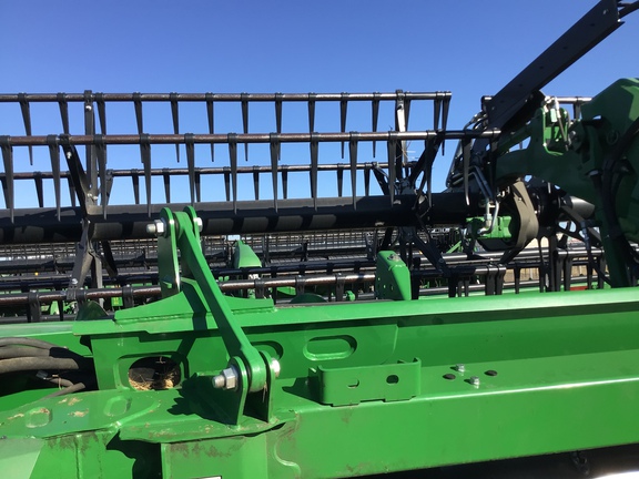 Used 2023 John Deere HD45R Combine Platforms at Horizon Ag & Turf in Lloydminster, AB - Photo25