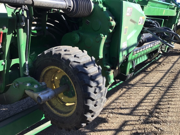 Used 2023 John Deere HD45R Combine Platforms at Horizon Ag & Turf in Lloydminster, AB - Photo32