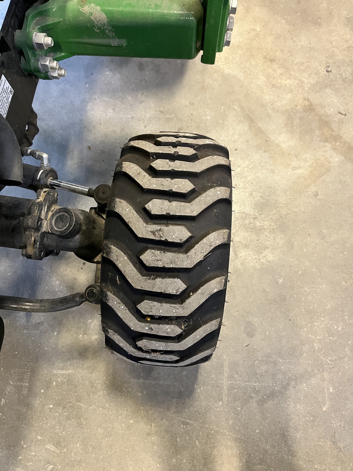 2019 John Deere 1025R Image 8