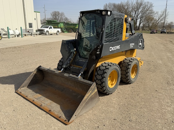 2024 John Deere 320G - Photo7