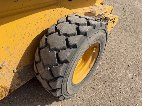 2024 John Deere 320G - Photo11