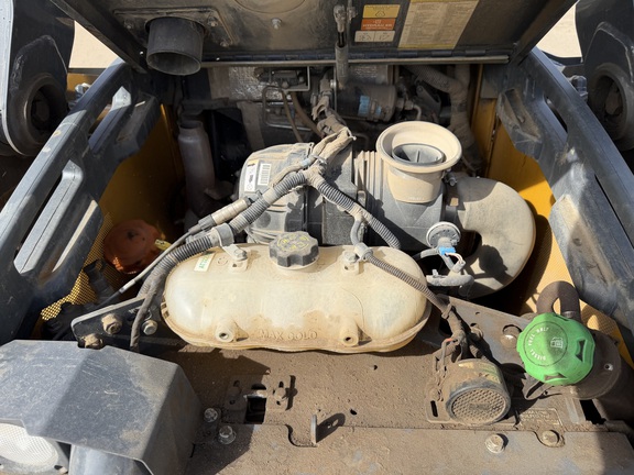 2024 John Deere 320G - Photo17