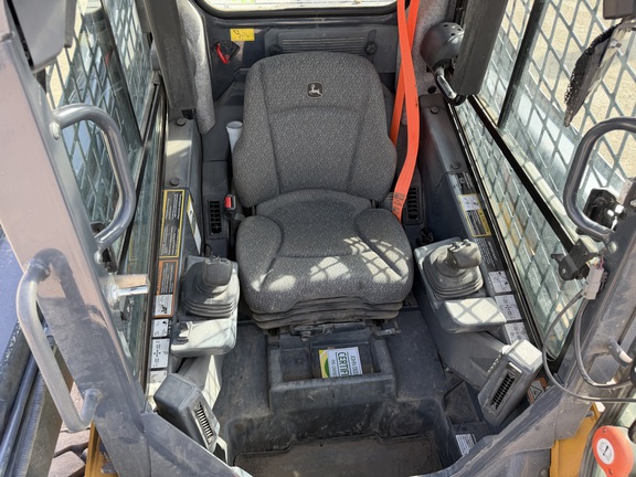 2024 John Deere 320G - Photo23
