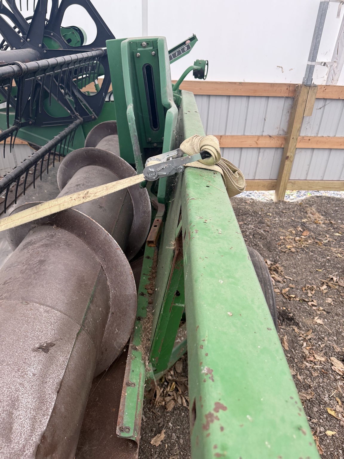 1997 John Deere 920F Image 9