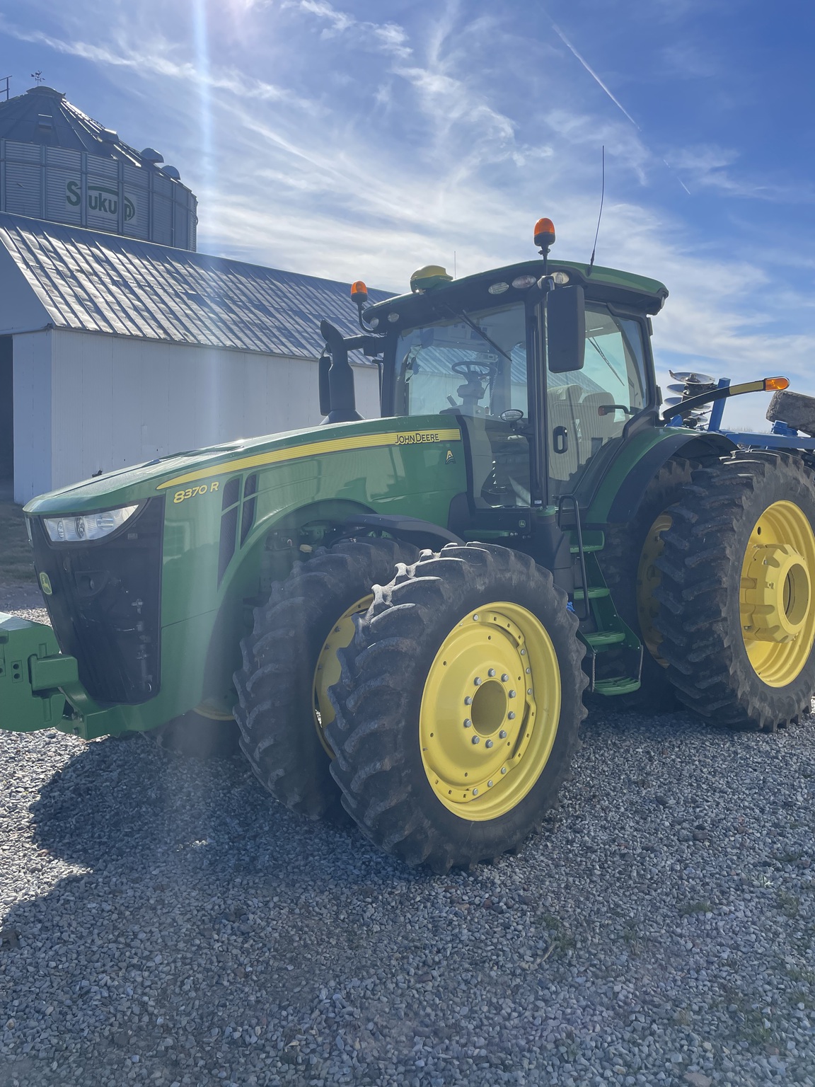 2020 John Deere 8370R Image 7