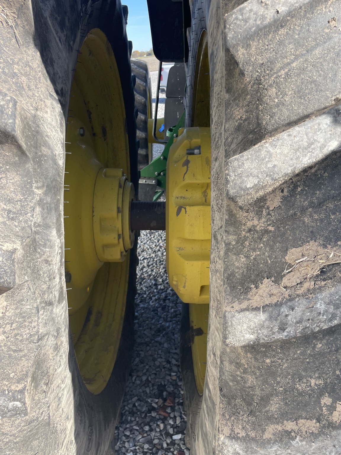 2020 John Deere 8370R Image 14