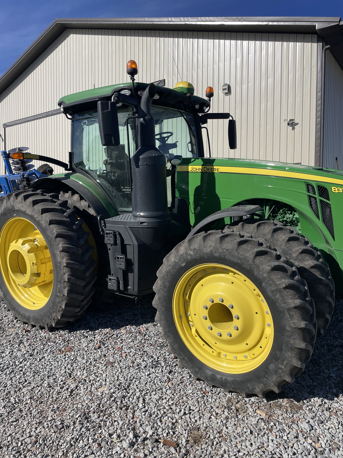 2020 John Deere 8370R Image 2