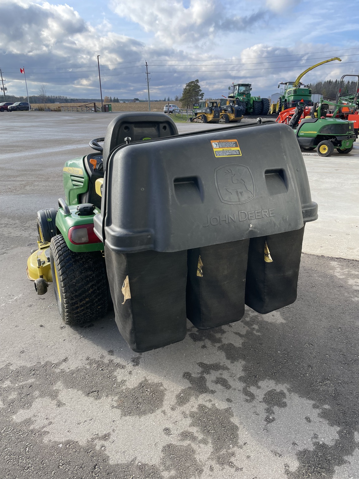 2011 John Deere X720 Image 4