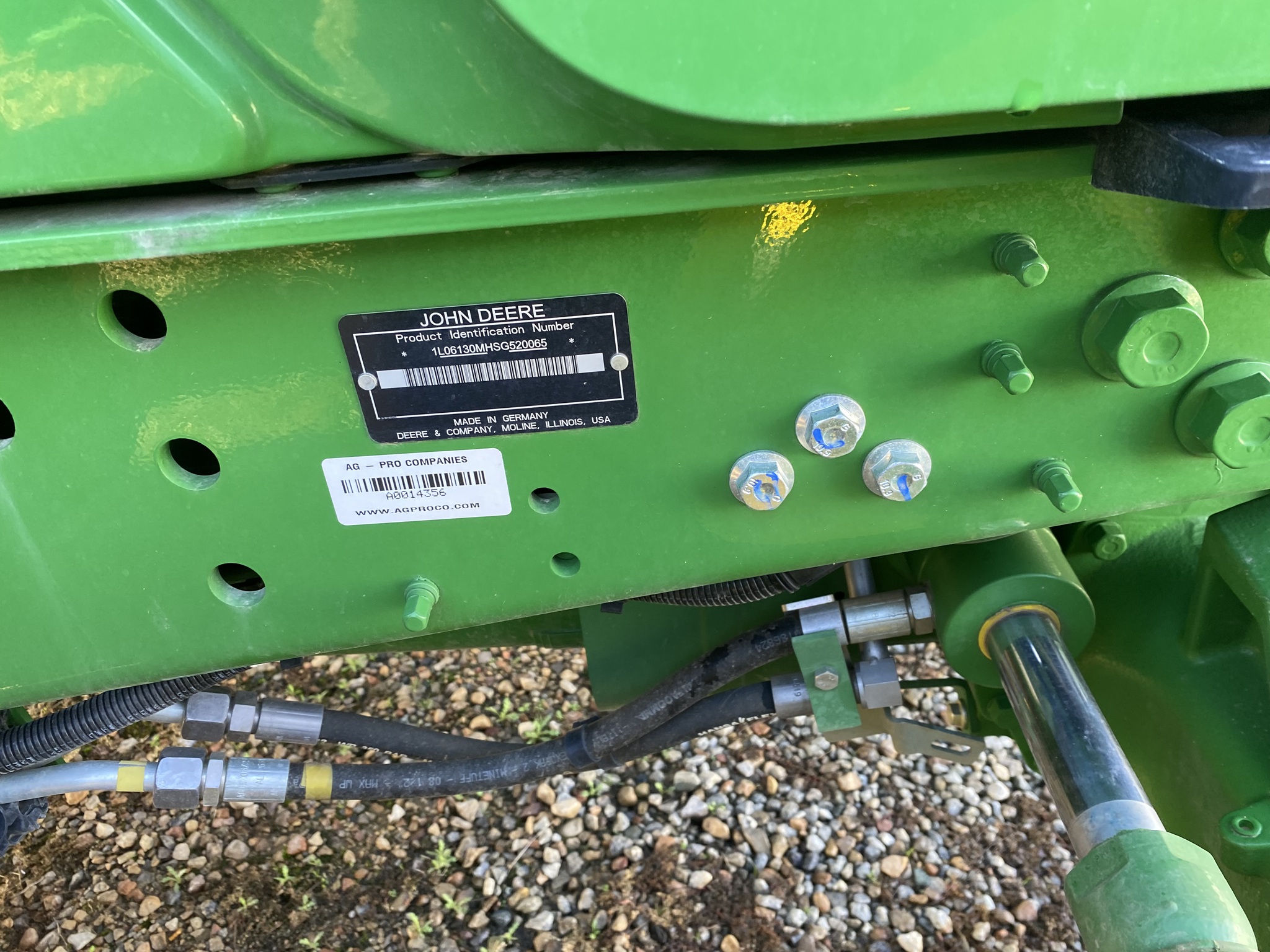 2025 John Deere 6130M Image 2