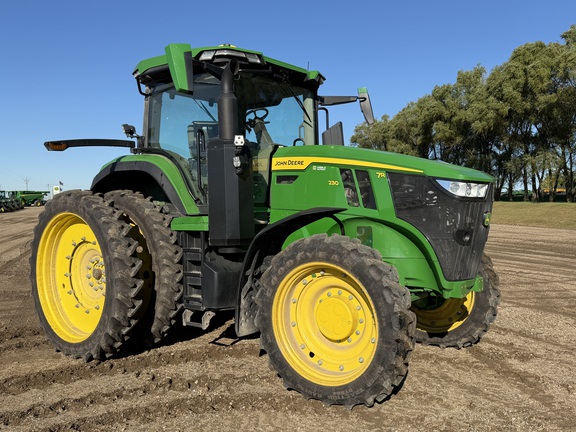  John Deere 7R 230