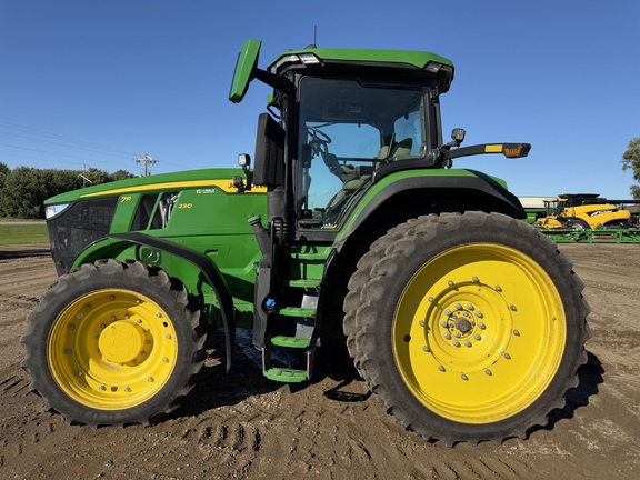 2025 John Deere 7R 230 - Photo7