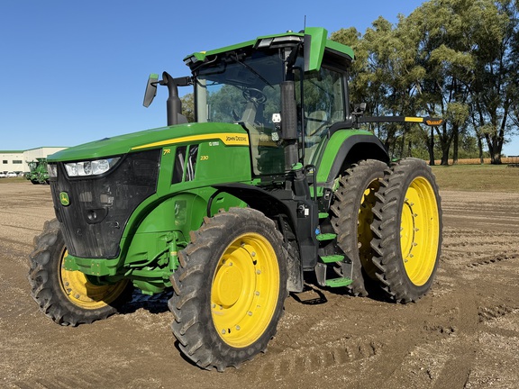 2025 John Deere 7R 230 - Photo8