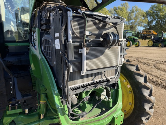 2025 John Deere 7R 230 - Photo18