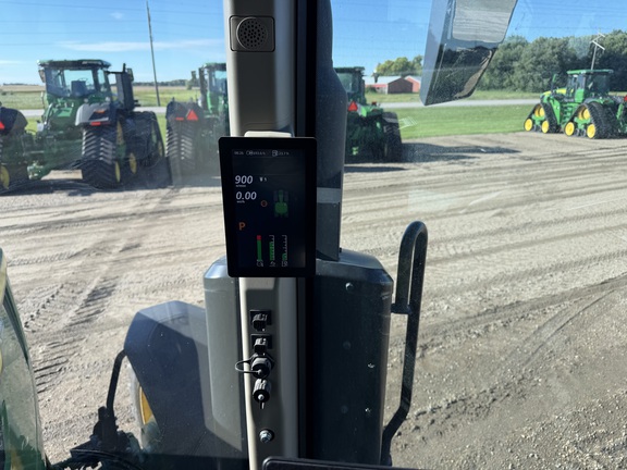 2025 John Deere 7R 230 - Photo31