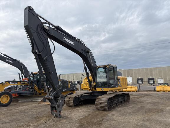 John Deere 250 P | 4re Equipment | John Deere 250 P