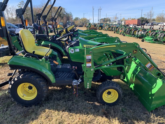 2024 John Deere 1023E Photo 1