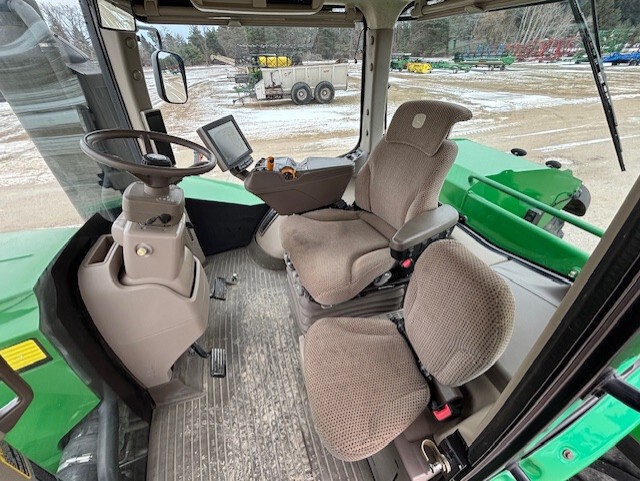 2016 John Deere 9570R Image 6