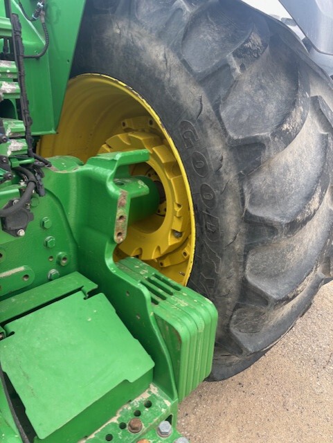 2016 John Deere 9570R Image 9