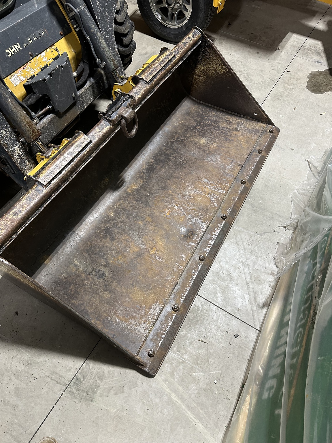 2016 John Deere 318G Image 4